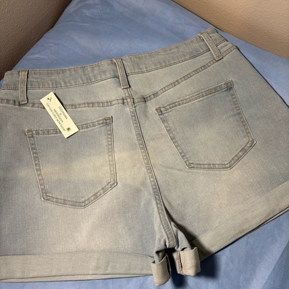 Blue Jean Shorts Light Wash Cuffed Hem super high rise mom - Picture 7 of 15